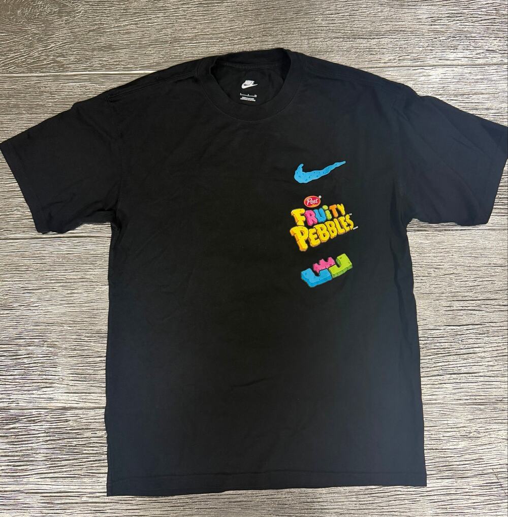 Nike Lebron James Fruity Pebbles Fred Flinstones T-shirt Size S.